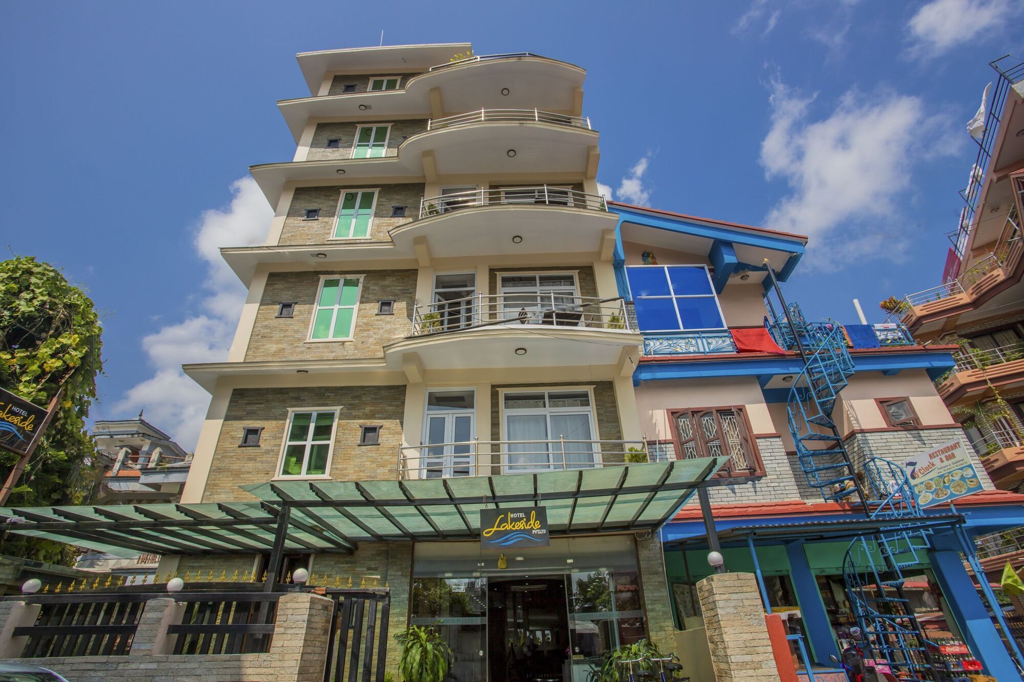 Hotel Lakeside Pvt. Ltd. Pokhara Exteriör bild